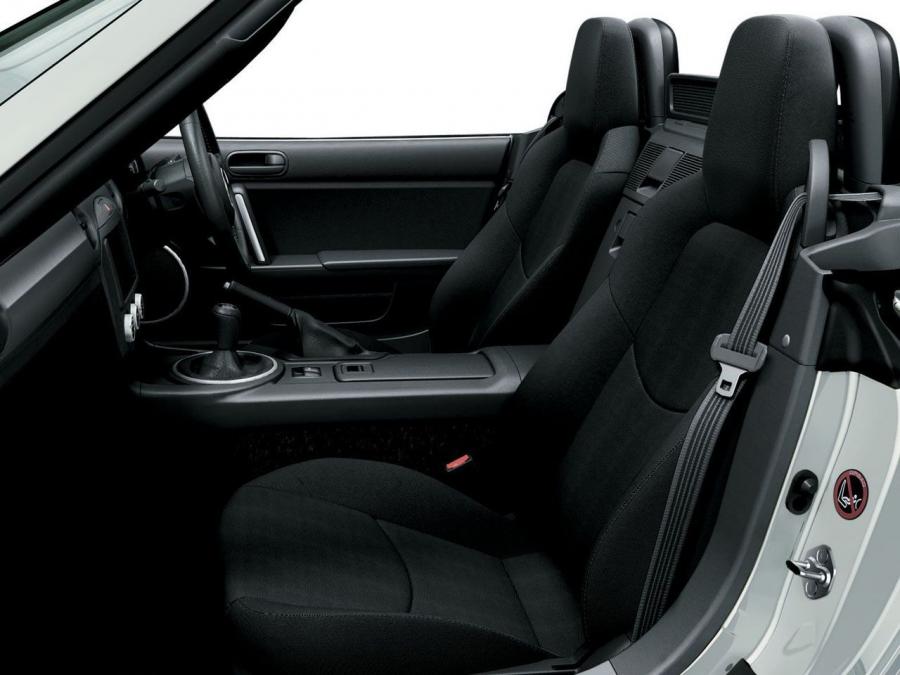  Mazda MX-5 Miata 2013 года  (фото 15 из 22)